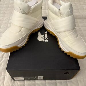 Sorel White Winter Boots